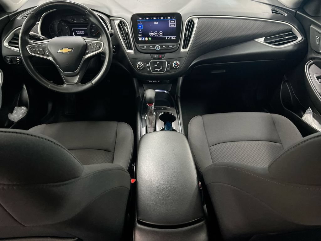 Used 2022 Chevrolet Malibu RS FWD image 10