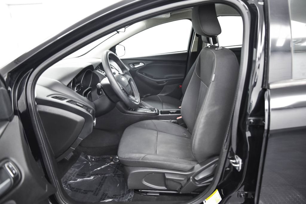 Used 2018 Ford Focus SE image 11