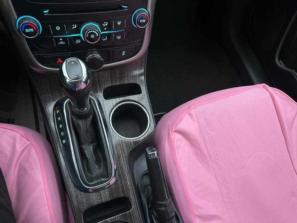 Used 2015 Chevrolet Malibu LT image 34