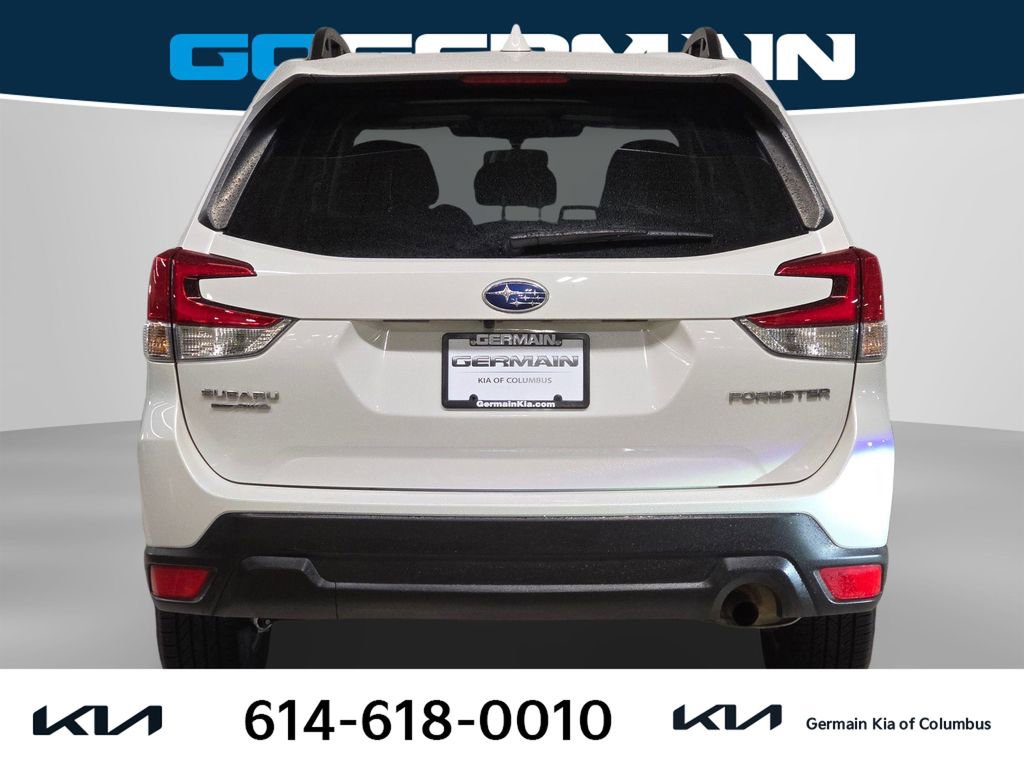 Used 2023 Subaru Forester Premium image 9