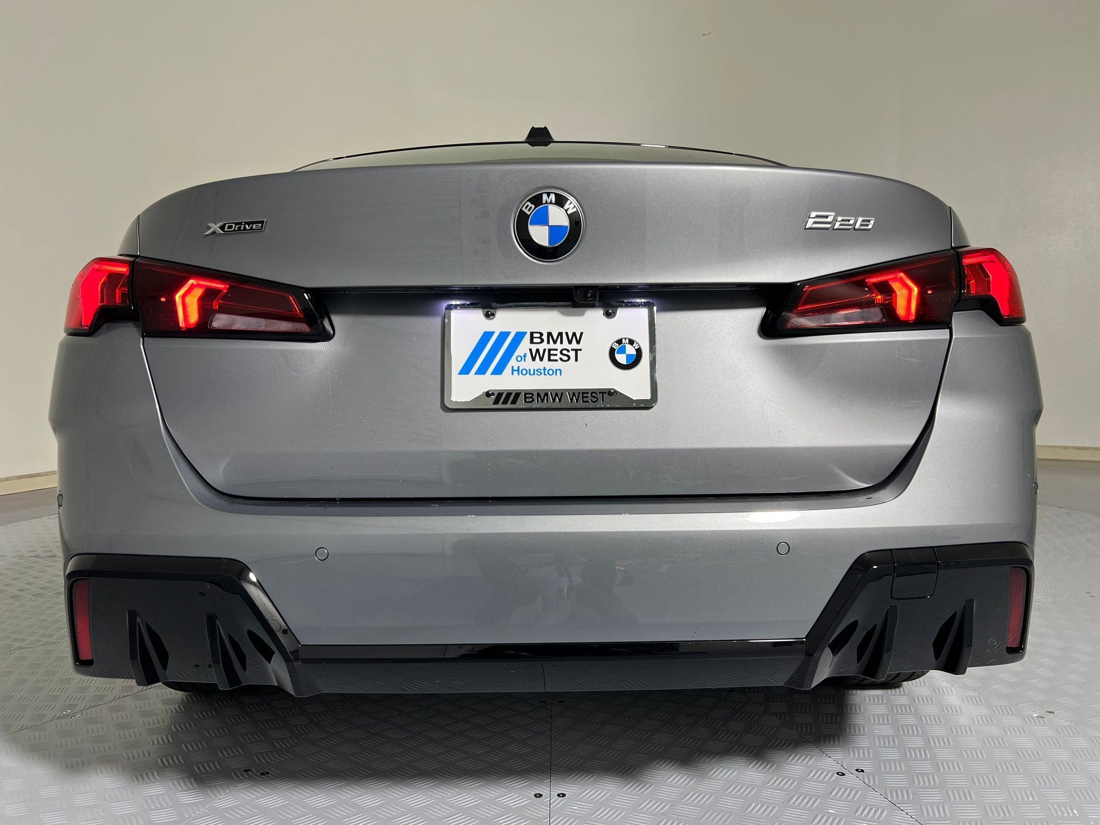 Used 2026 BMW 228i xDrive w/ Technology Package image 10