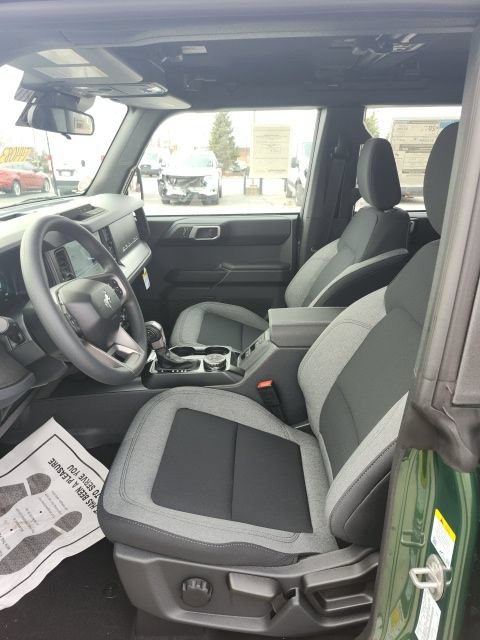 New 2025 Ford Bronco 4-Door AWD/4WD image 33