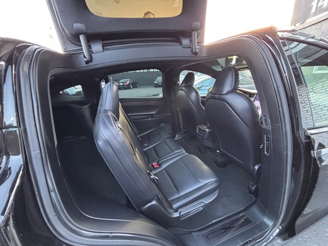 Used 2020 Tesla Model X Long Range image 36