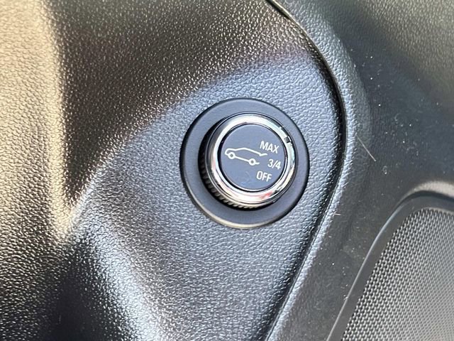 Used 2022 Buick Encore GX Select w/ Sport Touring Package FWD image 19