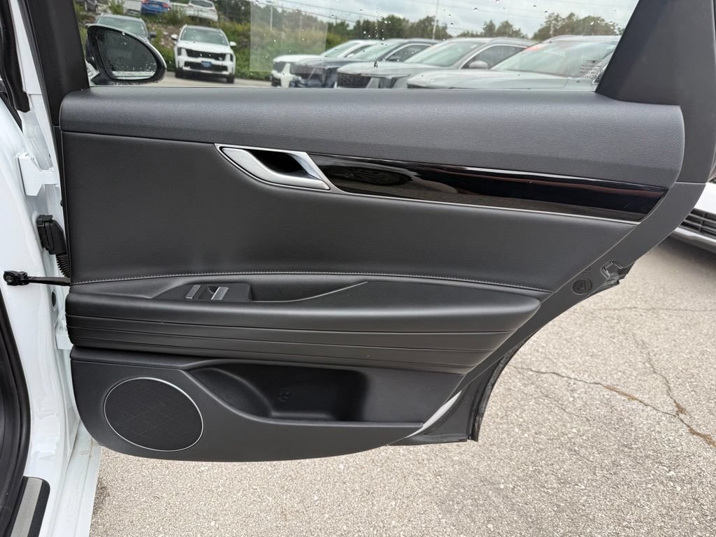 Used 2021 Genesis G80 2.5T AWD/4WD image 15