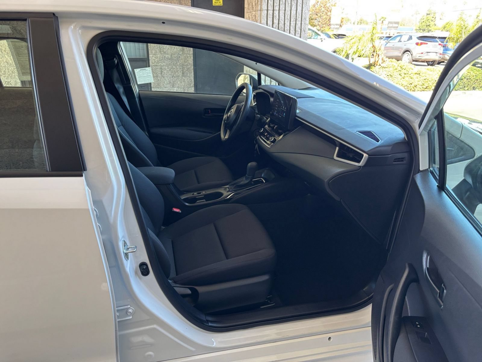 Used 2025 Toyota Corolla LE FWD image 35