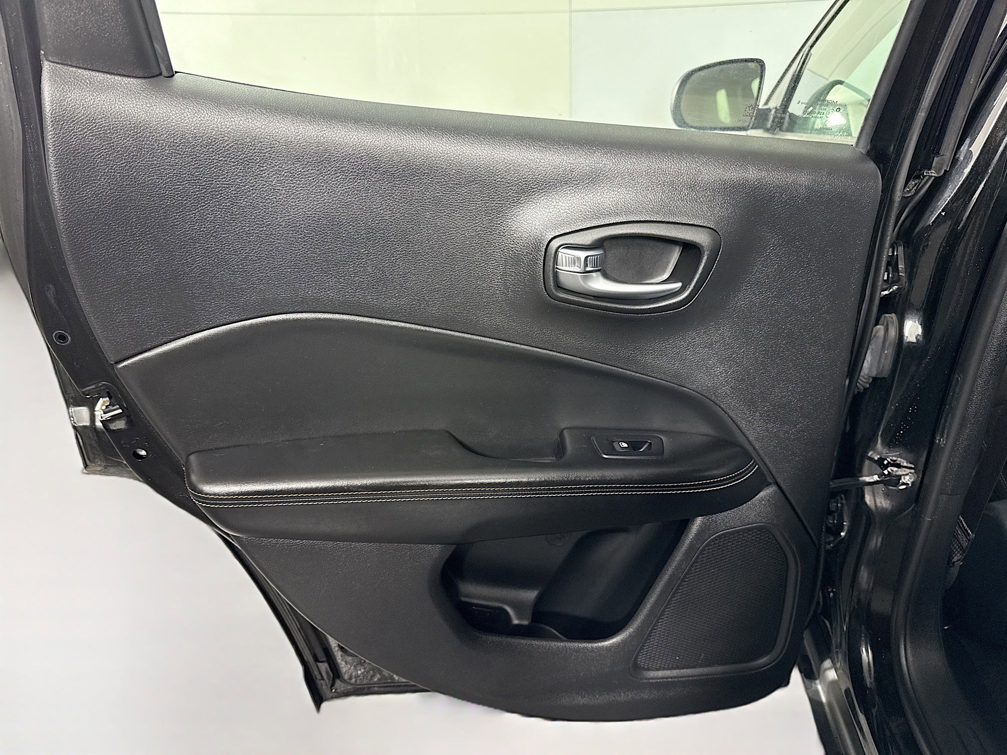 Used 2020 Jeep Compass Sport image 26