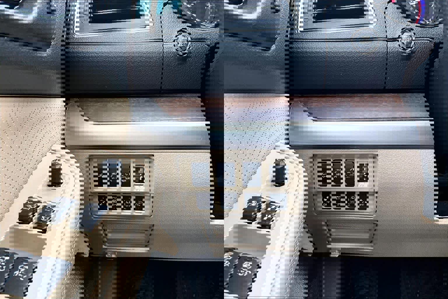 Used 2016 Subaru Outback 2.5i Limited image 35