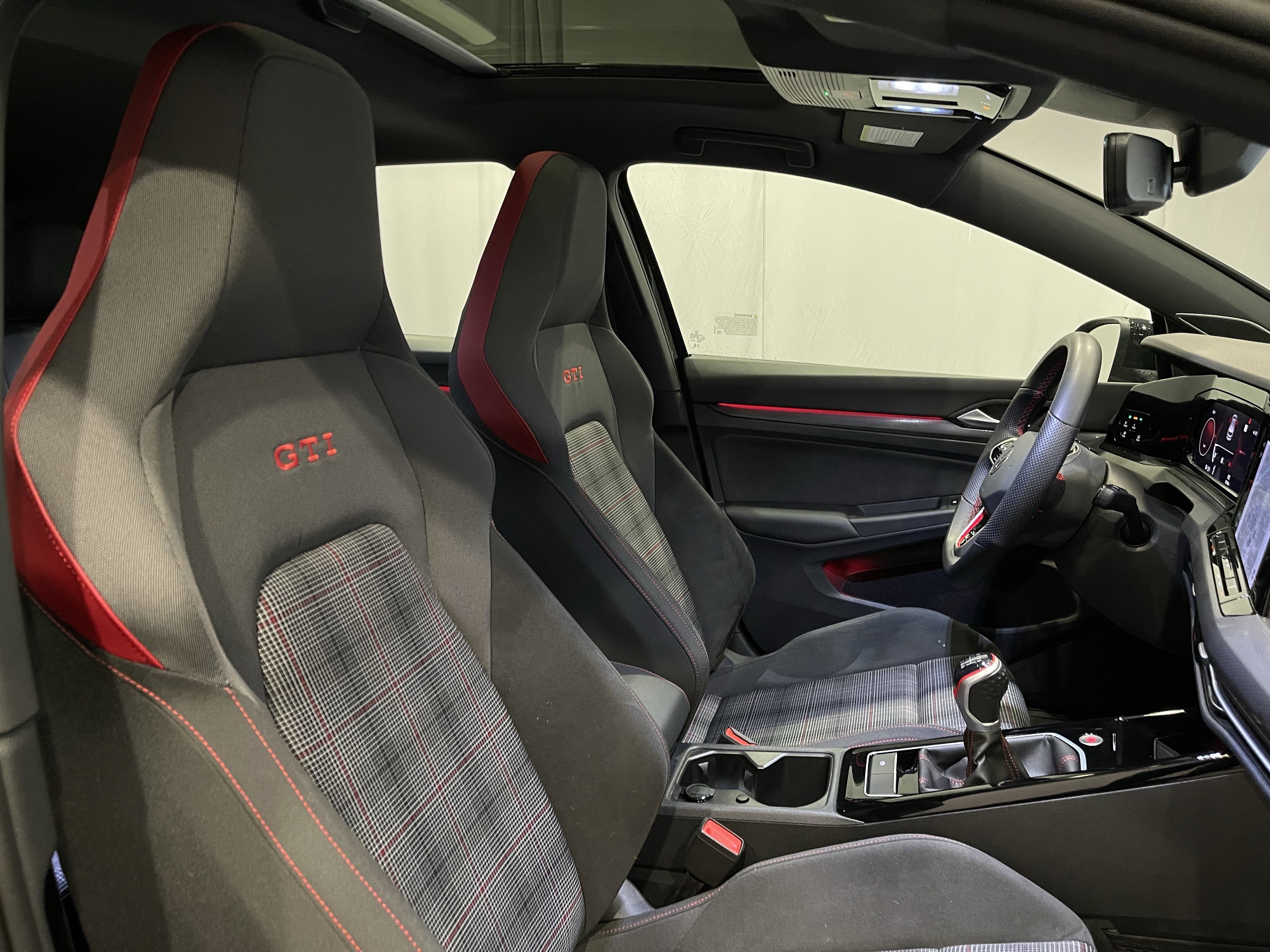 Used 2024 Volkswagen GTI SE image 15