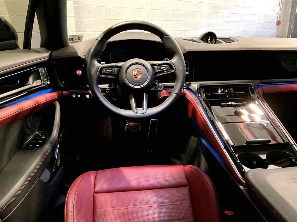 Certified 2025 Porsche Panamera GTS image 11