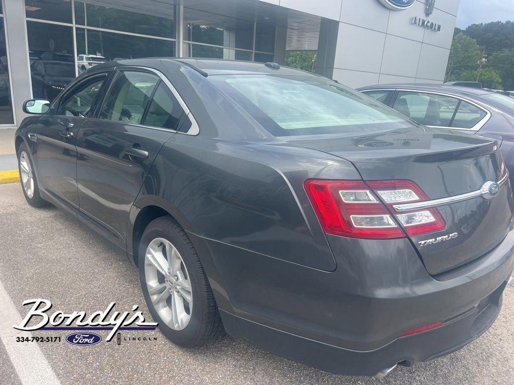 Used 2019 Ford Taurus SE FWD image 6