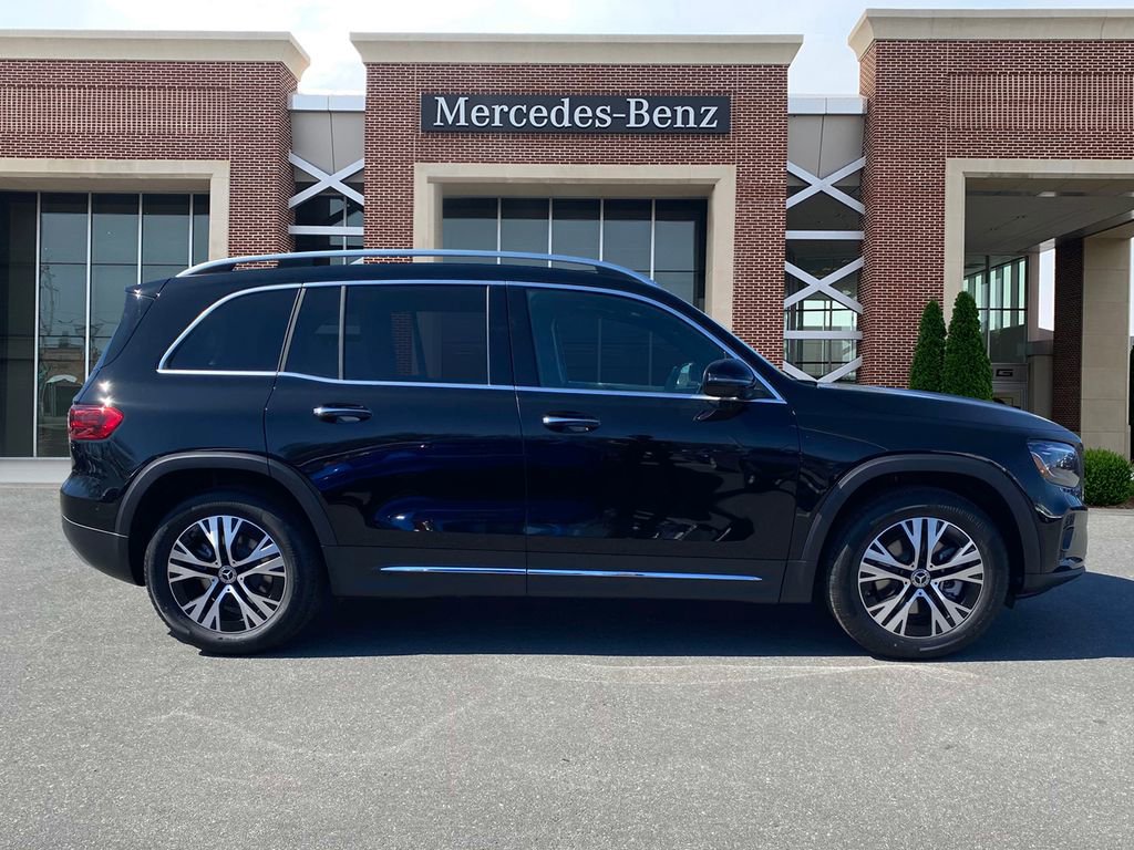 Certified 2025 Mercedes-Benz GLB 250 image 4