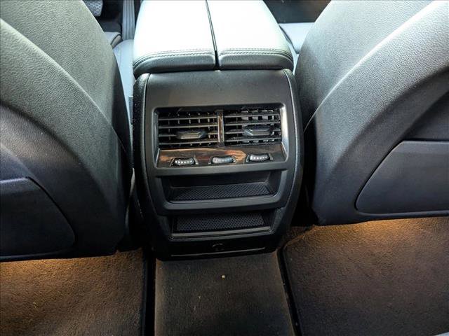 Used 2019 BMW X5 xDrive40i w/ Parking Assistance Package image 17