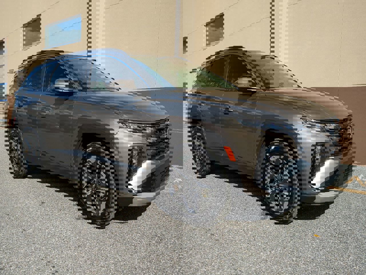 Certified 2025 Hyundai Tucson SEL image 1