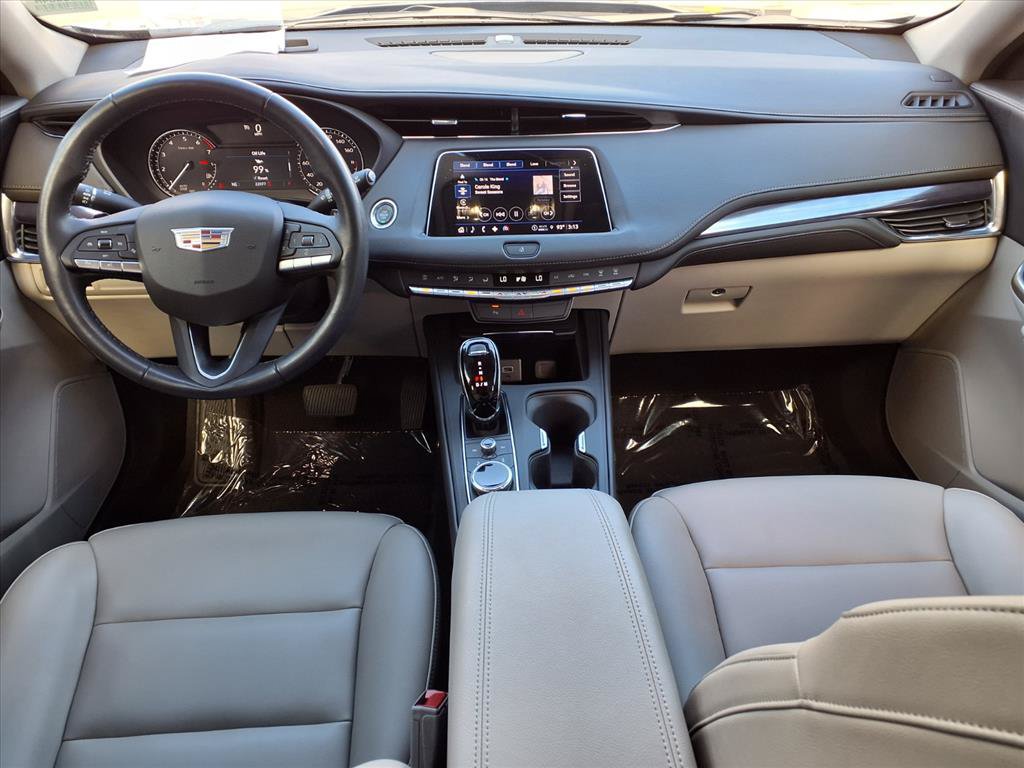Certified 2023 Cadillac XT4 Luxury FWD image 15