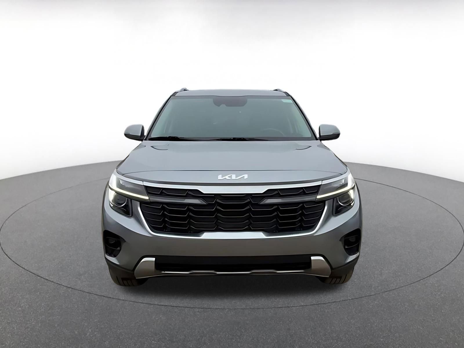 Used 2025 Kia Seltos S FWD image 4