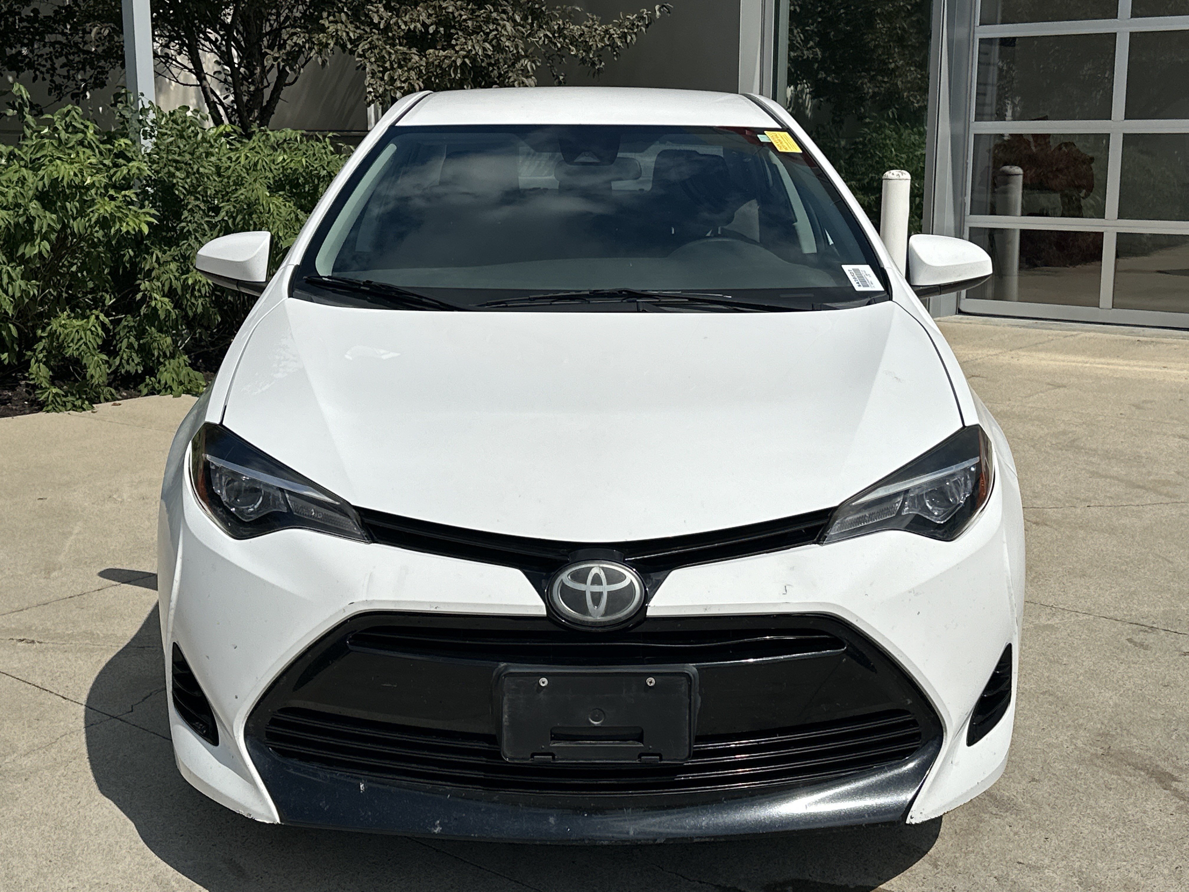 Used 2017 Toyota Corolla LE FWD image 5