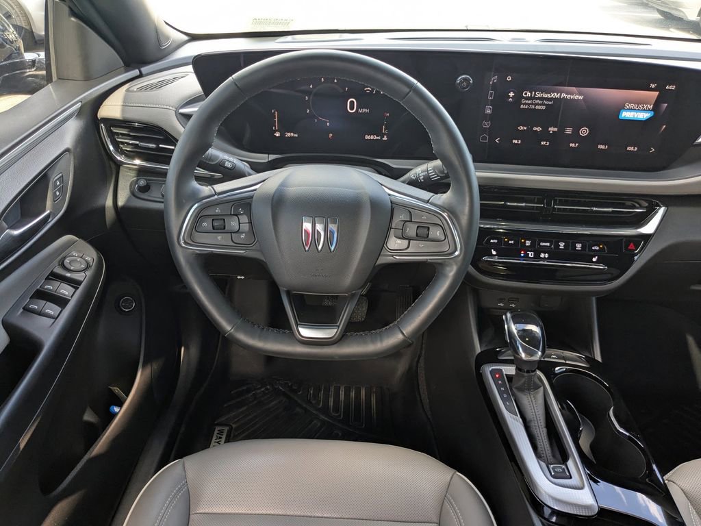 Used 2025 Buick Envista Avenir image 16