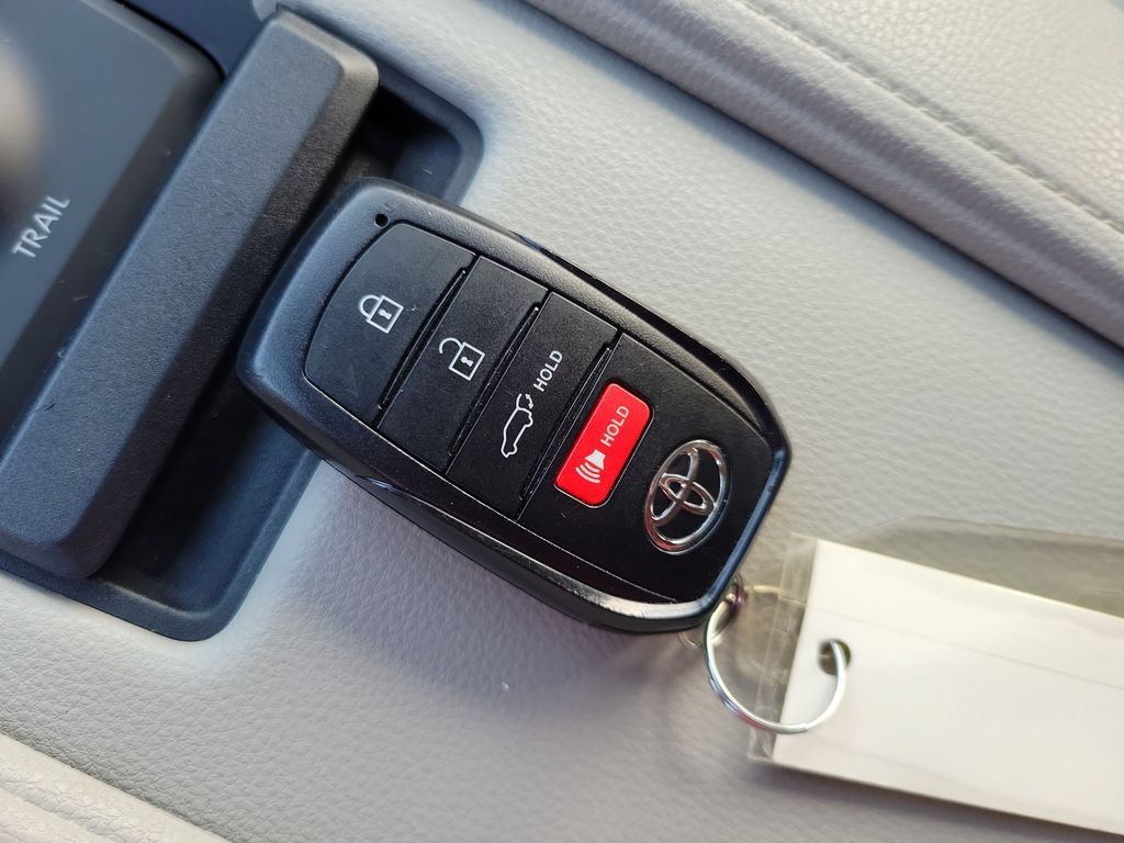 Used 2025 Toyota Grand Highlander AWD Hybrid image 40