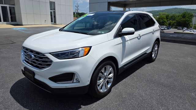 Certified 2020 Ford Edge Titanium w/ Equipment Group 301A AWD/4WD image 2