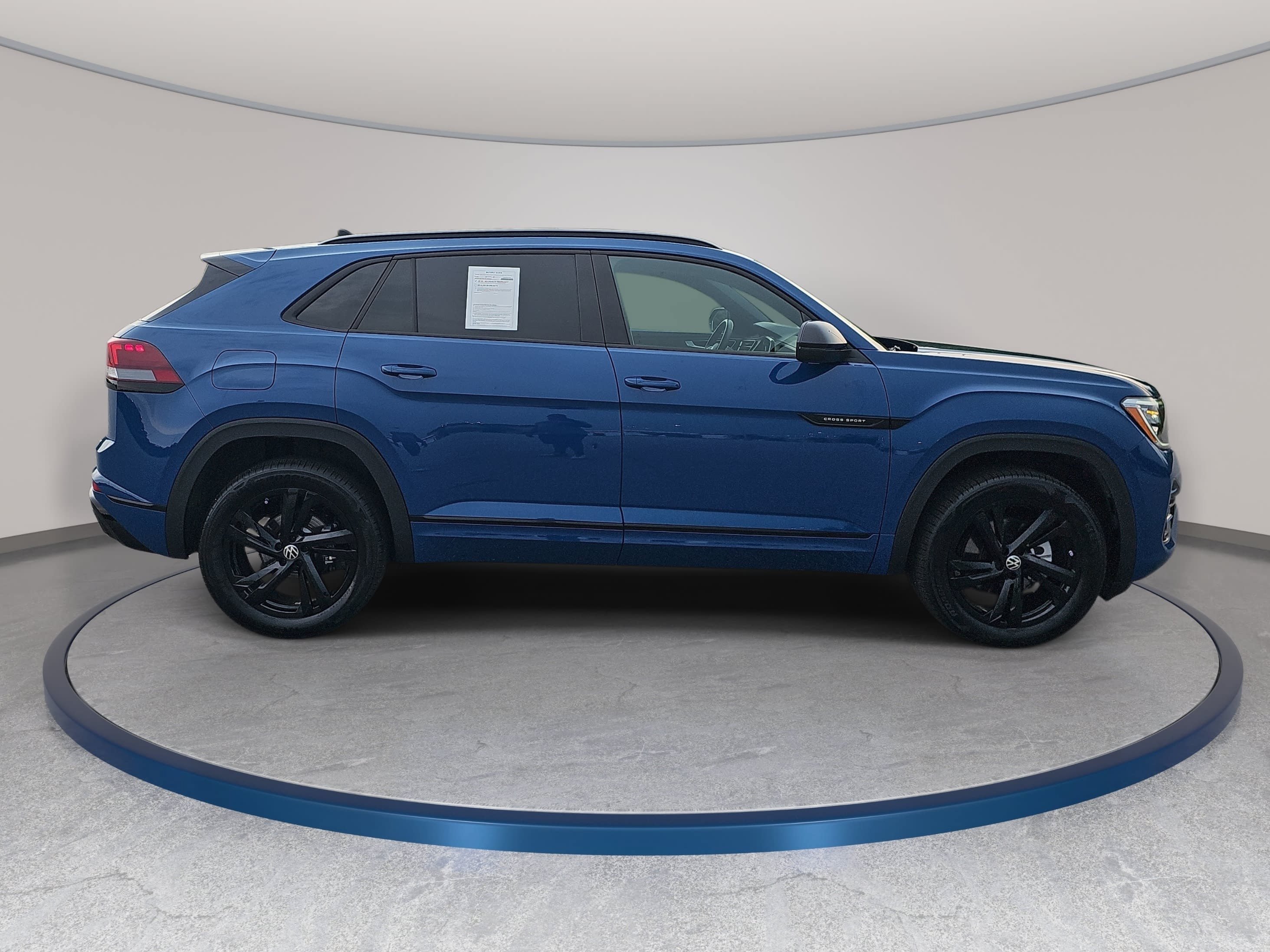 Used 2025 Volkswagen Atlas Cross Sport SEL R-Line AWD/4WD image 4