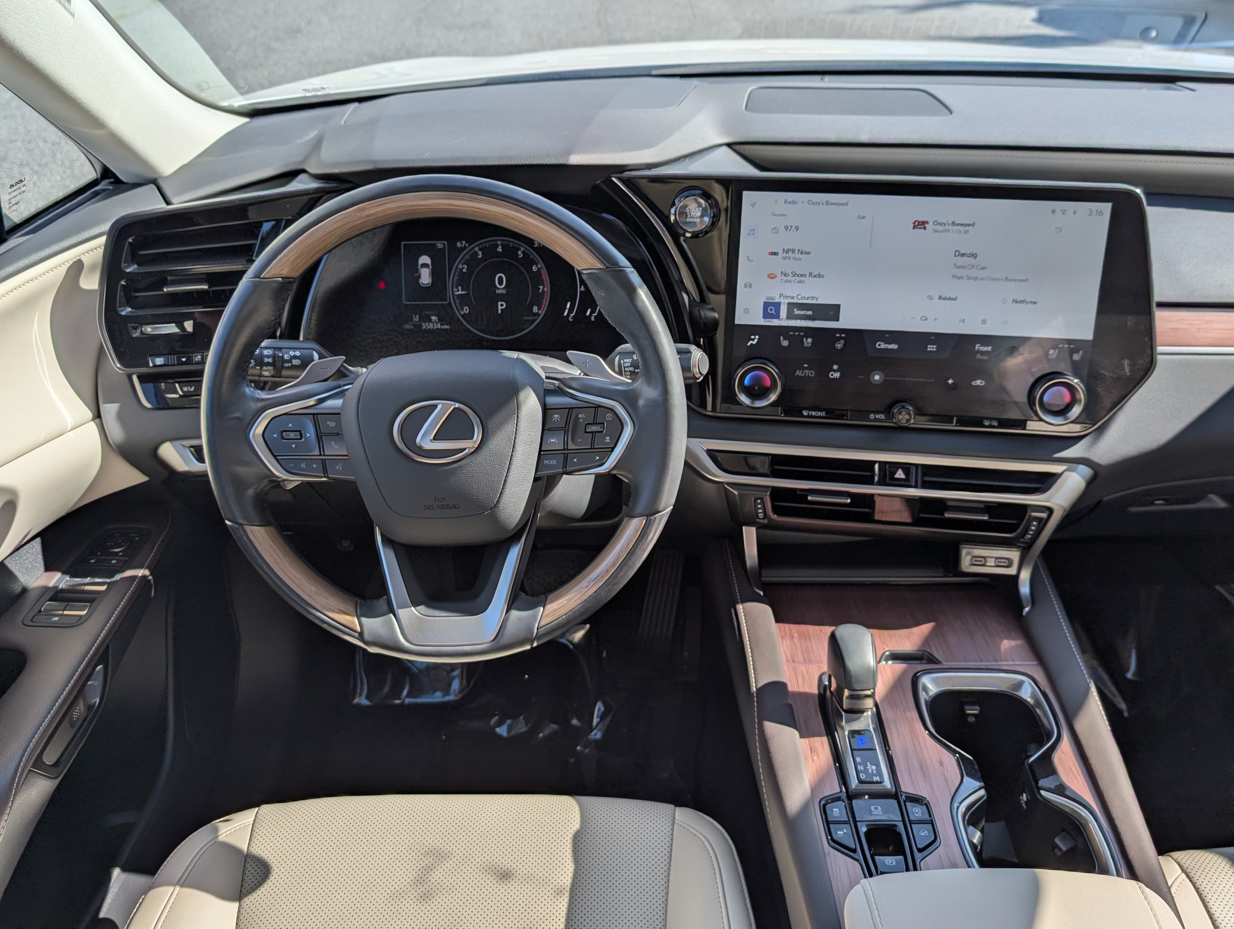 Used 2023 Lexus RX 350 Premium w/ Accessory Package (Z1) AWD/4WD image 17