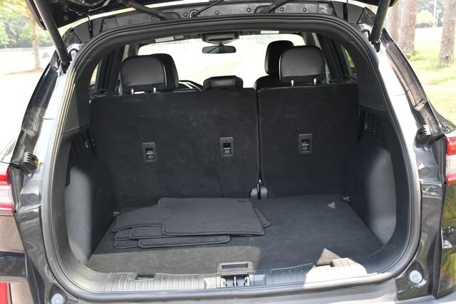 Used 2025 Ford Escape ST-Line Select AWD/4WD image 17