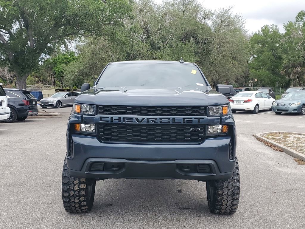 Used 2020 Chevrolet Silverado 1500 Custom w/ Custom Value Package image 2