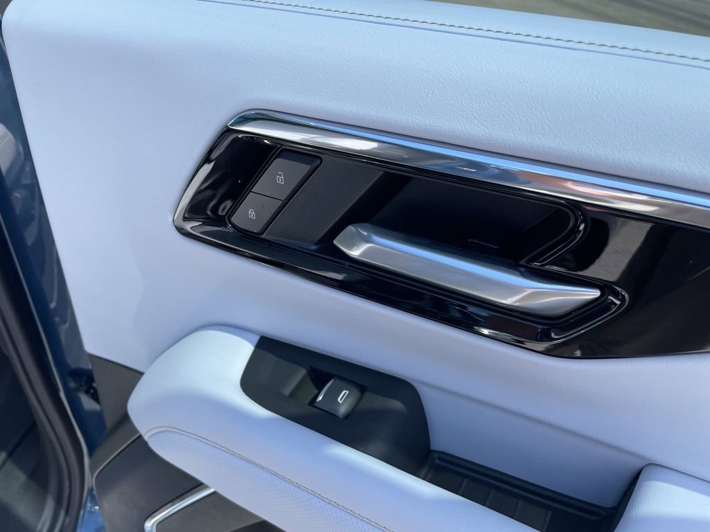 New 2026 Chevrolet Tahoe Premier w/ Sun And Tow Package AWD/4WD image 41