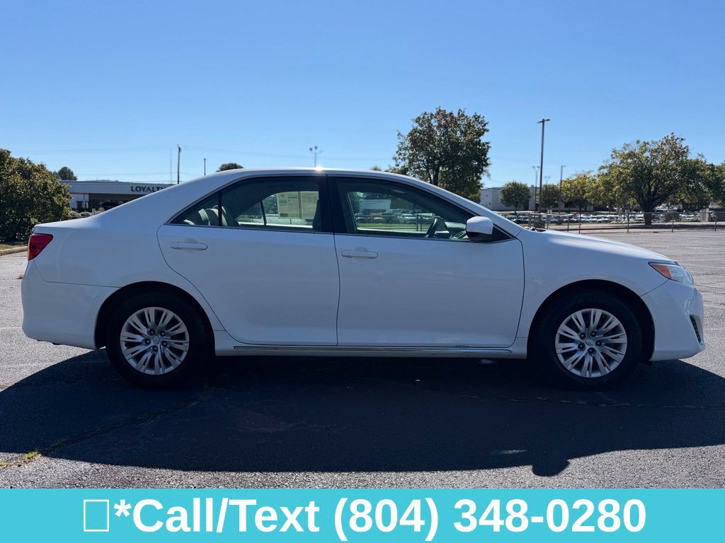 Used 2014 Toyota Camry LE FWD image 11