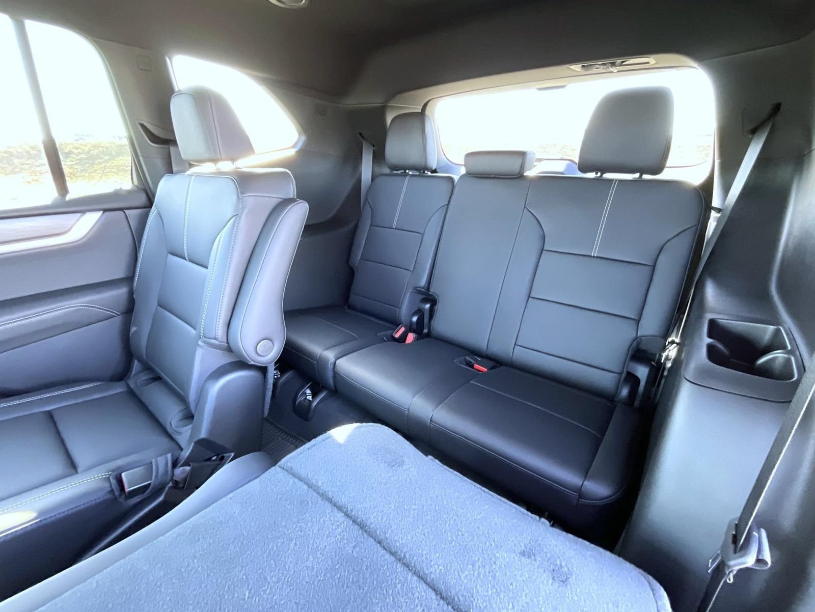 New 2026 GMC Acadia Elevation w/ Elevation Premium Package AWD/4WD image 20