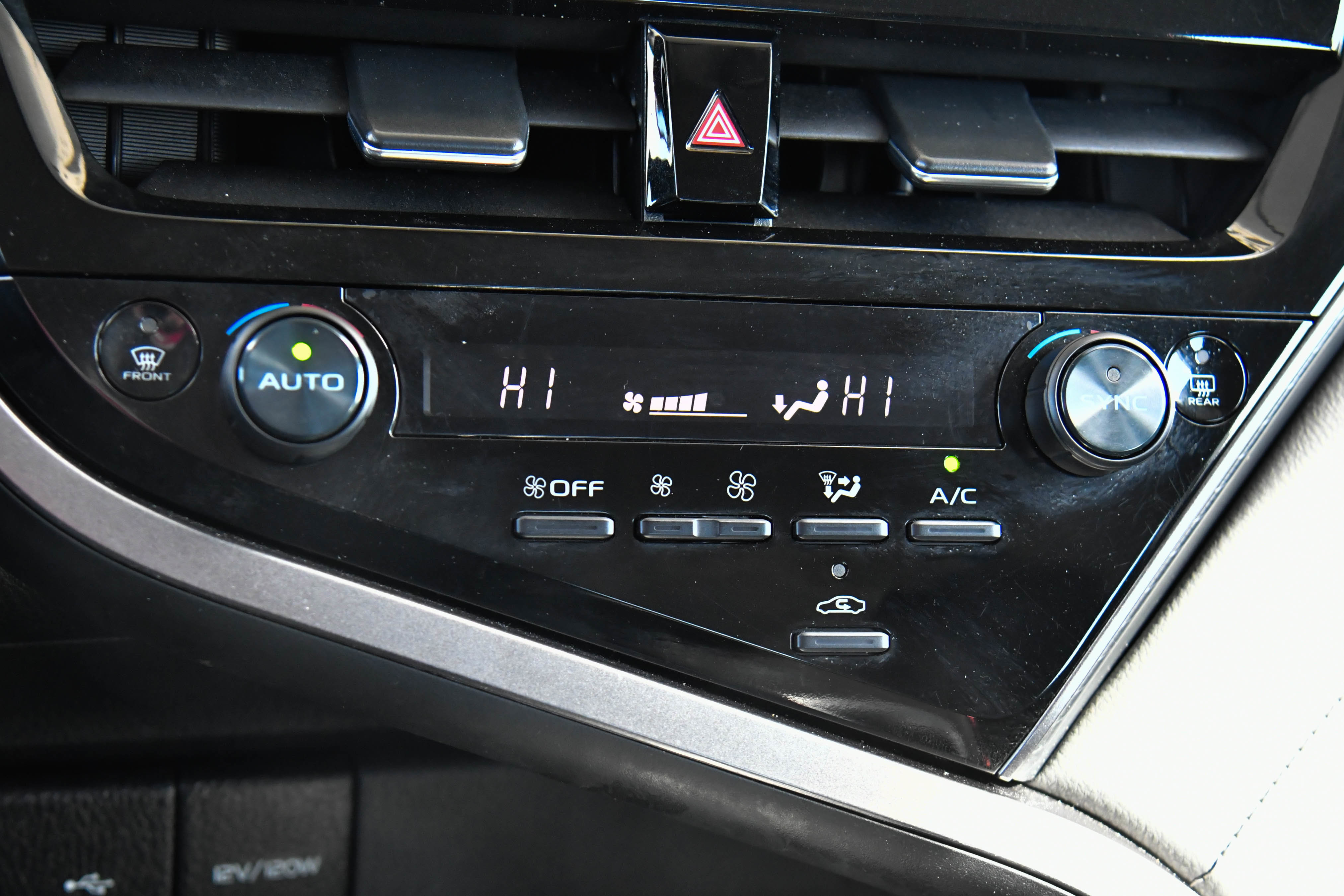 Used 2024 Toyota Camry LE image 21