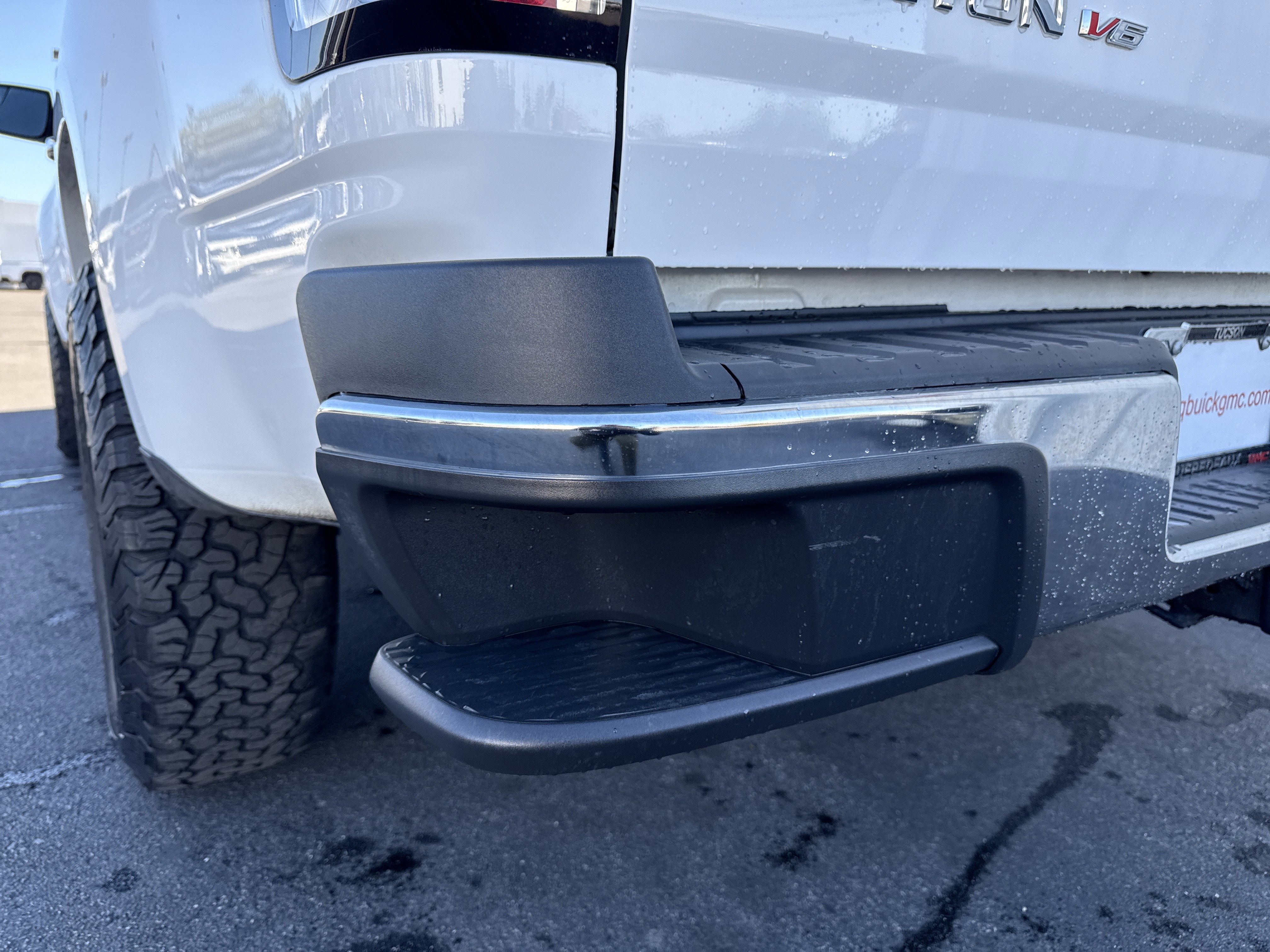 Used 2017 GMC Canyon SLT w/ Driver Alert Package image 17