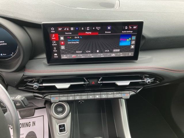 Used 2024 Dodge Hornet R/T w/ R/T Blacktop Package image 16