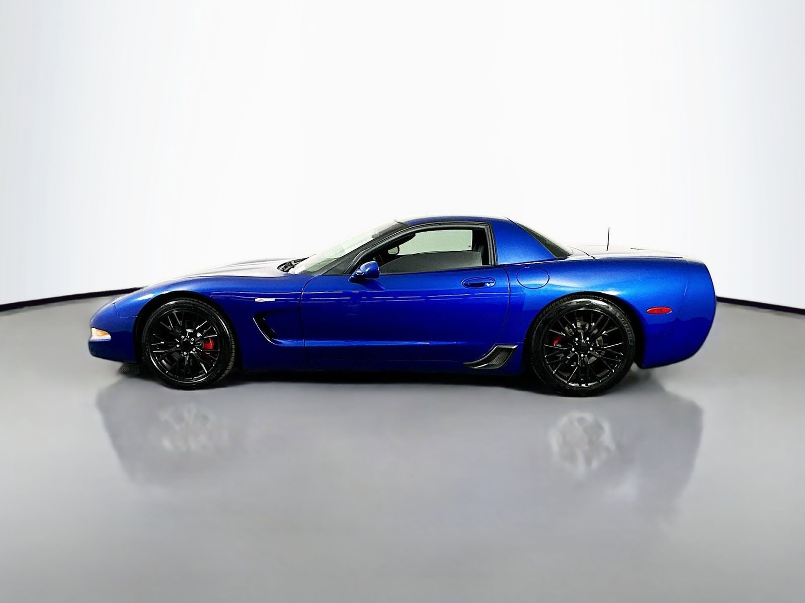 Used 2003 Chevrolet Corvette Z06 RWD image 4