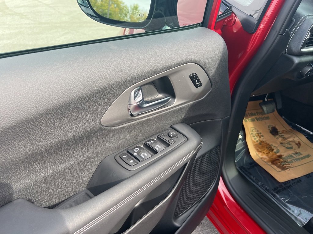 New 2026 Chrysler Pacifica Select image 47