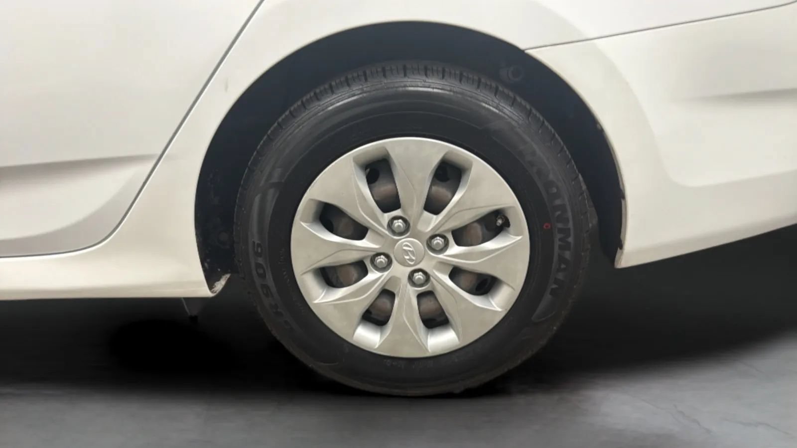 Used 2017 Hyundai Accent SE FWD image 25