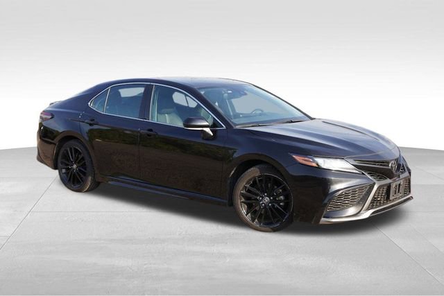 Used 2024 Toyota Camry XSE image 2