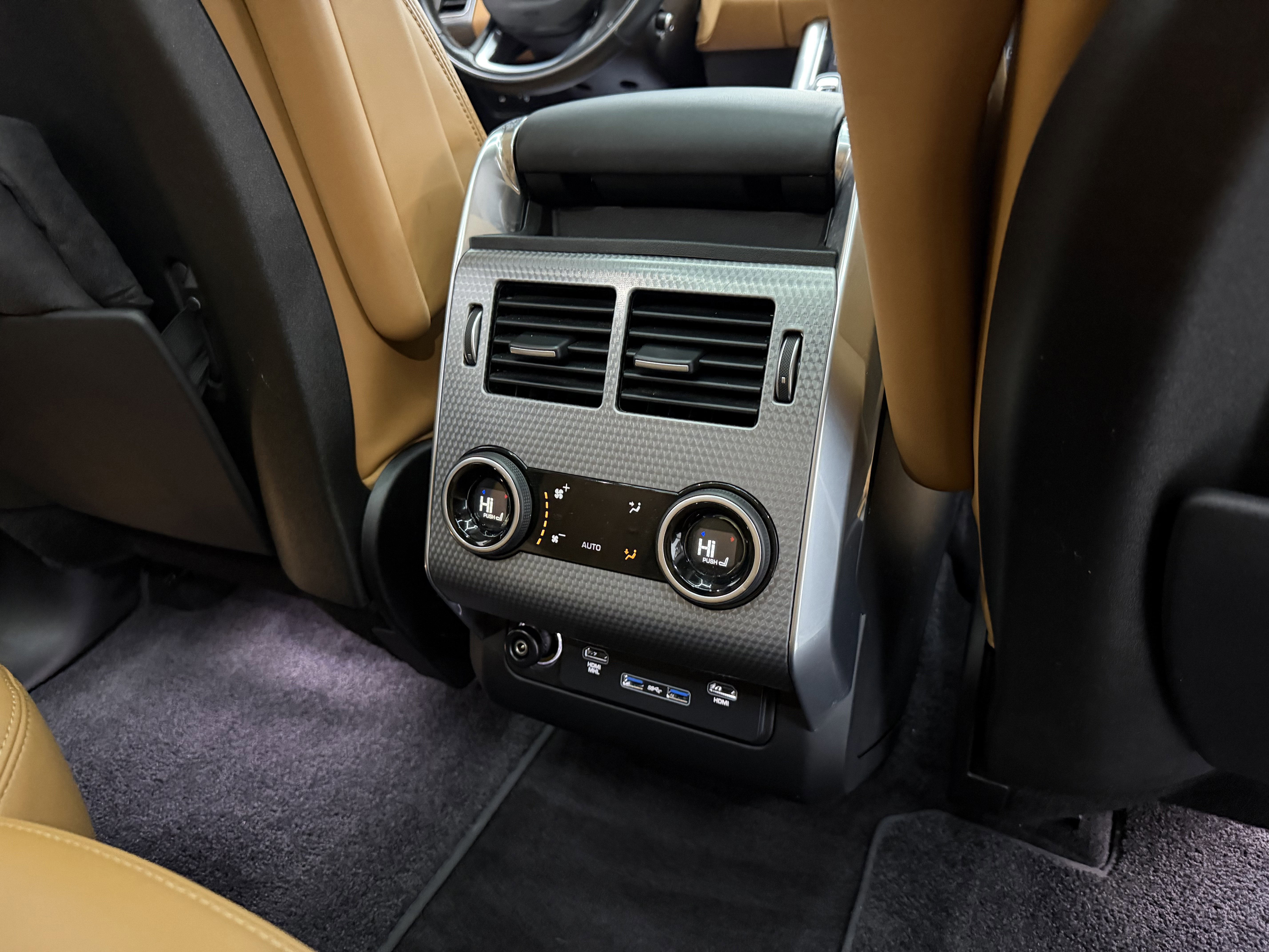 Used 2019 Land Rover Range Rover Sport Supercharged image 24