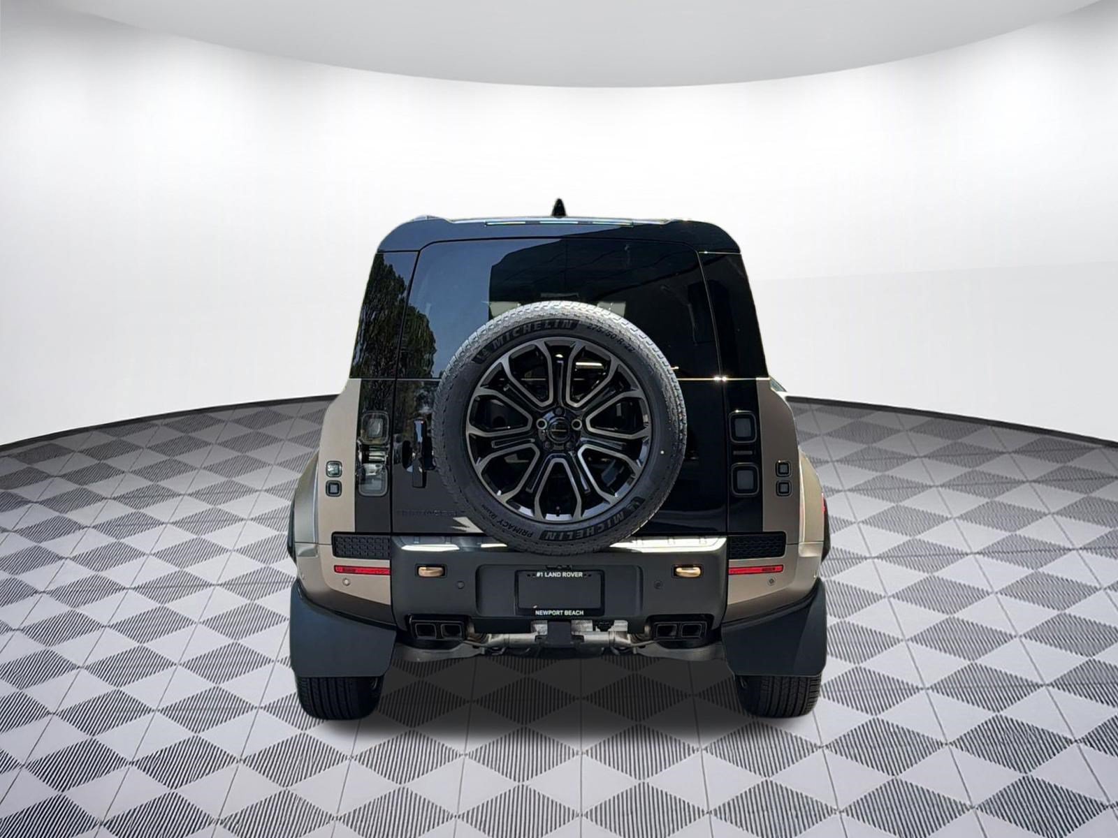 New 2026 Land Rover Defender 110 OCTA AWD/4WD image 10