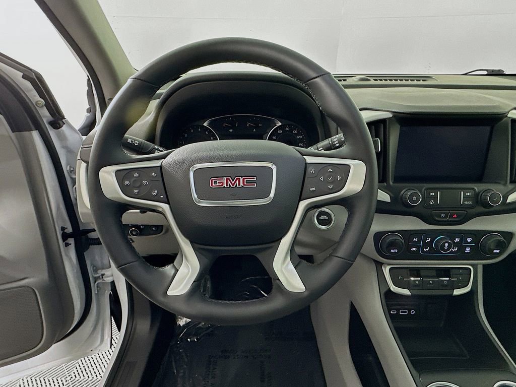 Used 2023 GMC Terrain SLT image 16