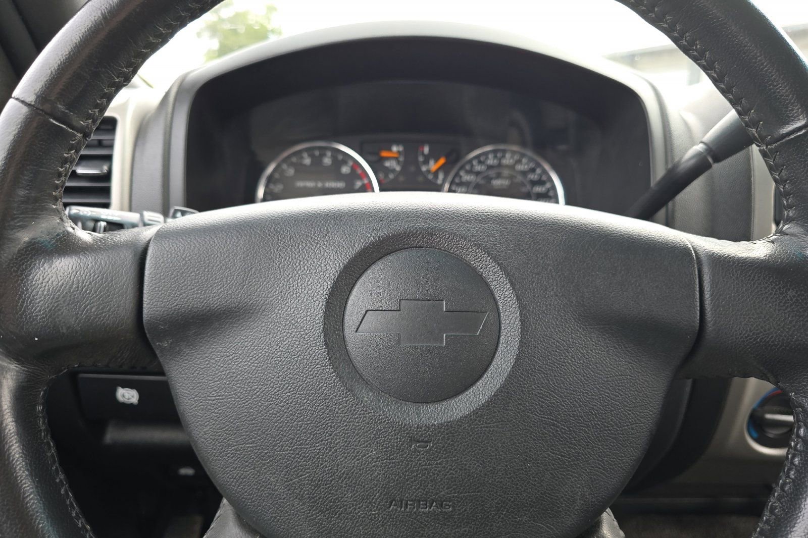 Used 2012 Chevrolet Colorado LT image 17