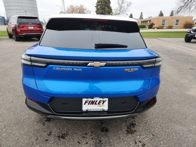 New 2026 Chevrolet Equinox EV LT image 4