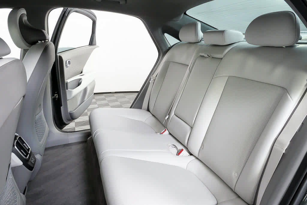 Certified 2024 Hyundai Ioniq 6 SEL image 24