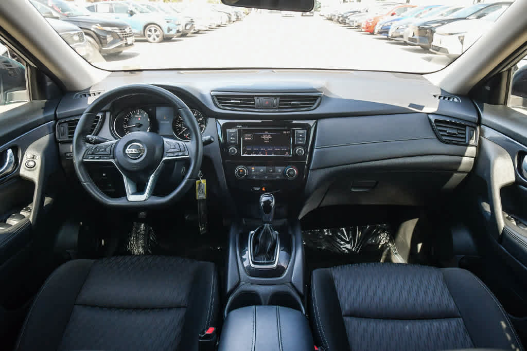 Used 2019 Nissan Rogue S w/ Special Edition Package FWD image 14