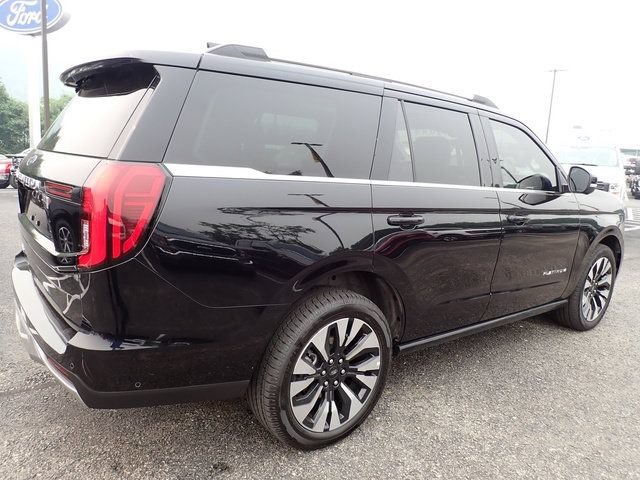 Used 2025 Ford Expedition Platinum w/ Driver's Package AWD/4WD image 8