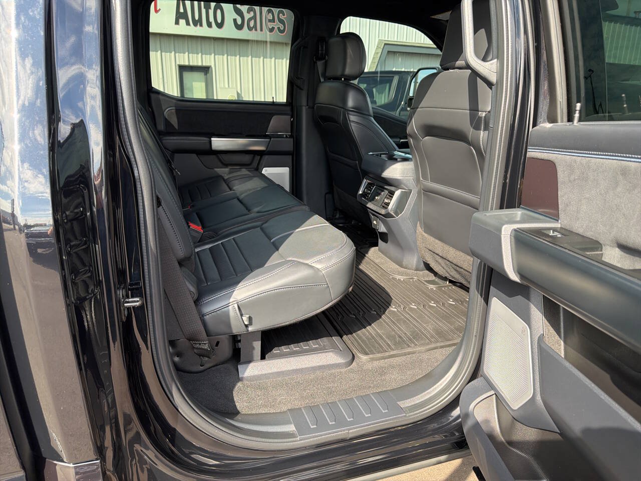 Used 2026 Ford F250 Platinum w/ Tremor Off-Road Package AWD/4WD image 18