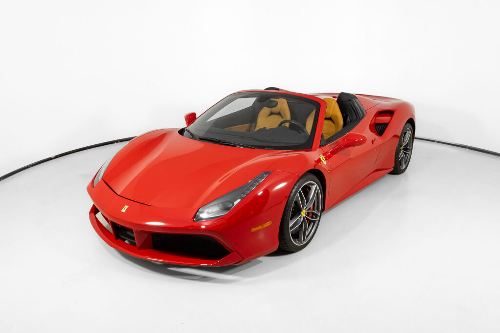 Used 2018 Ferrari 488 Spider image 2