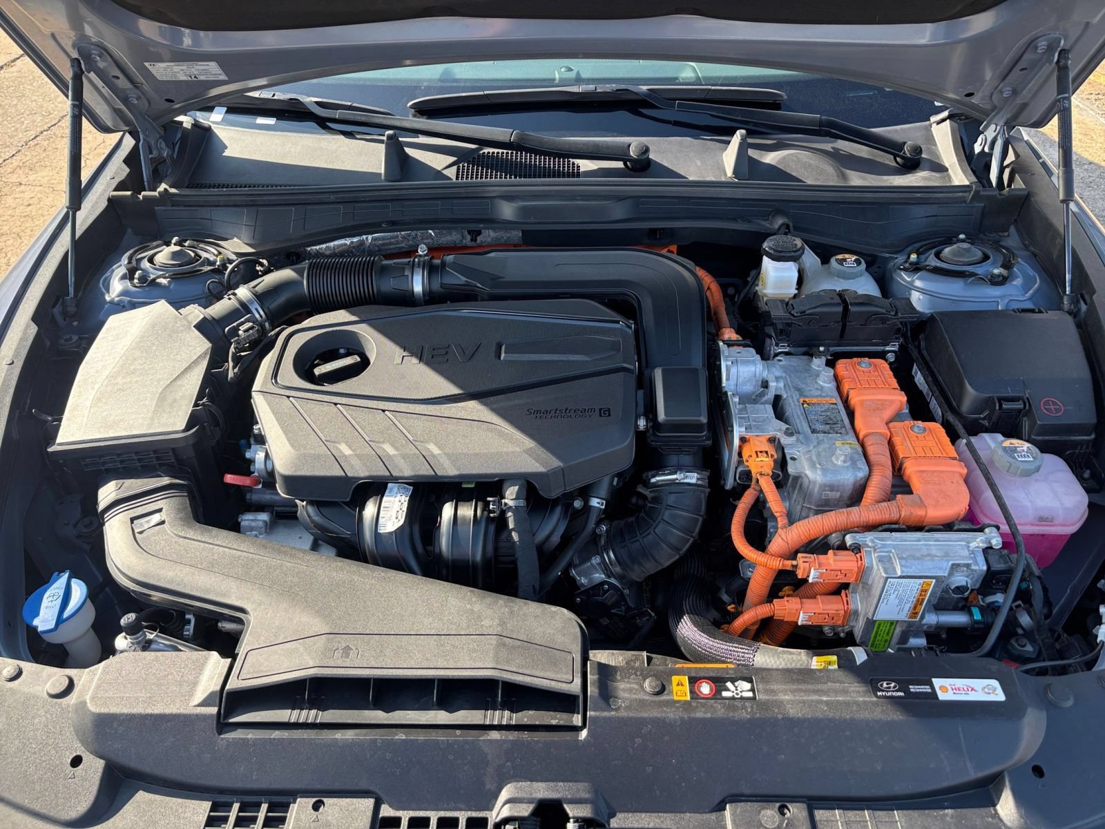 Used 2025 Hyundai Sonata SEL FWD image 31
