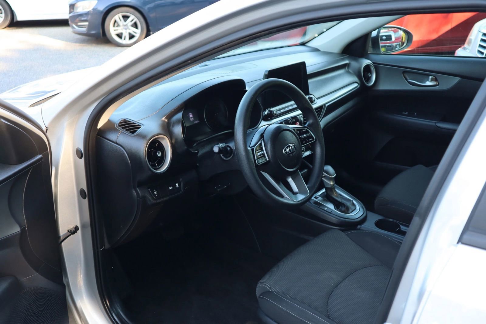 Used 2021 Kia Forte LXS image 8